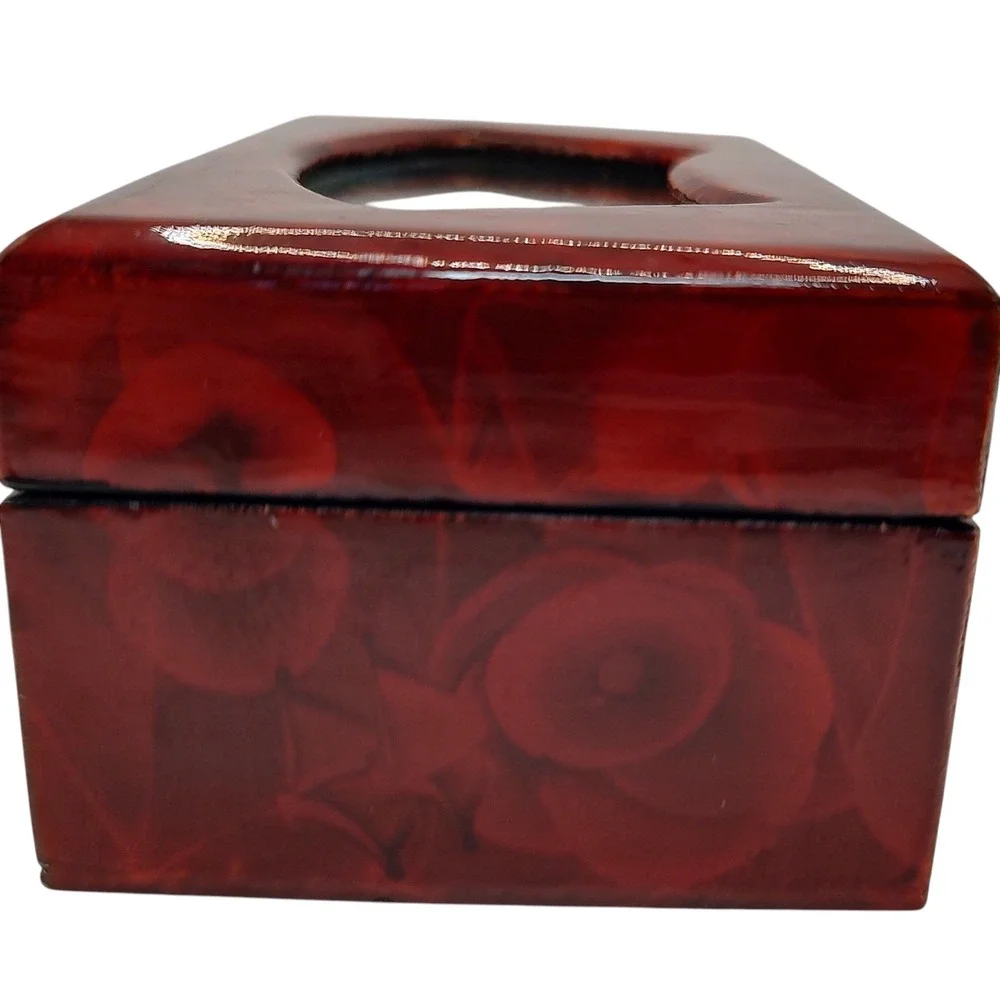 Chinese Jewelry Box Cork Art Lacquer Trinket Box Intricate Red‎ Interior Latch